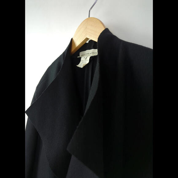 [SOLD] DRIES VAN NOTEN Women's Sz FR 36 US 4 Black Wool Open Front Raw Edge Coat - Picture 5 of 9
